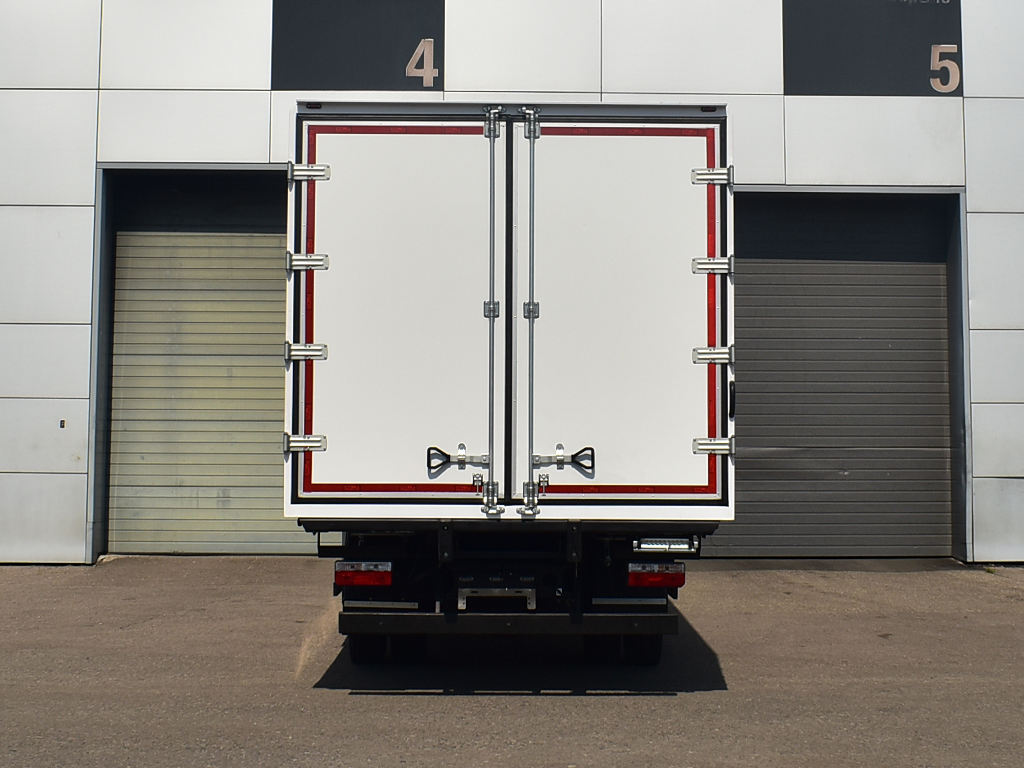 Изотермический фургон DongFeng C100M